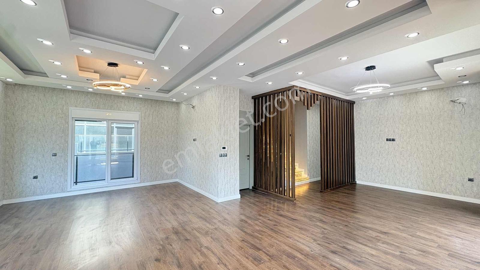 Beylikdüzü Sahile 1 Dk Mesafede Müstakil Kiralık Villa